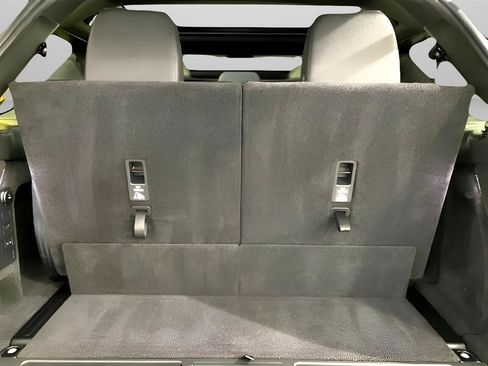 Used 2017 Land Rover Discovery SE AWD/4WD image 31