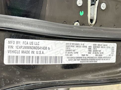 Used 2022 Jeep Cherokee Latitude Lux w/ Sun & Sound Group image 23