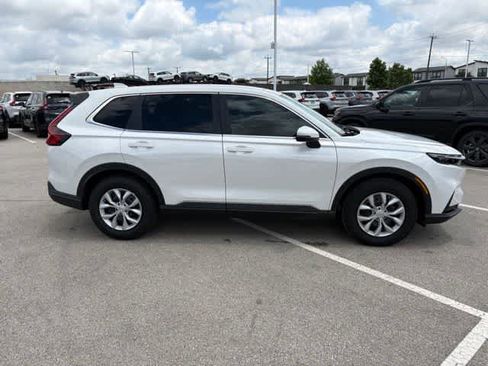 Used 2026 Honda CR-V LX image 6