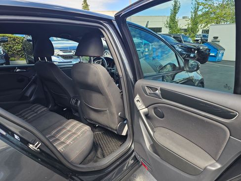 Used 2012 Volkswagen GTI 4-Door FWD image 15