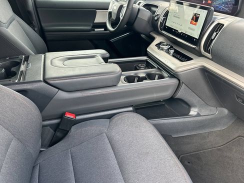 Certified 2025 Ford Expedition Active RWD image 16