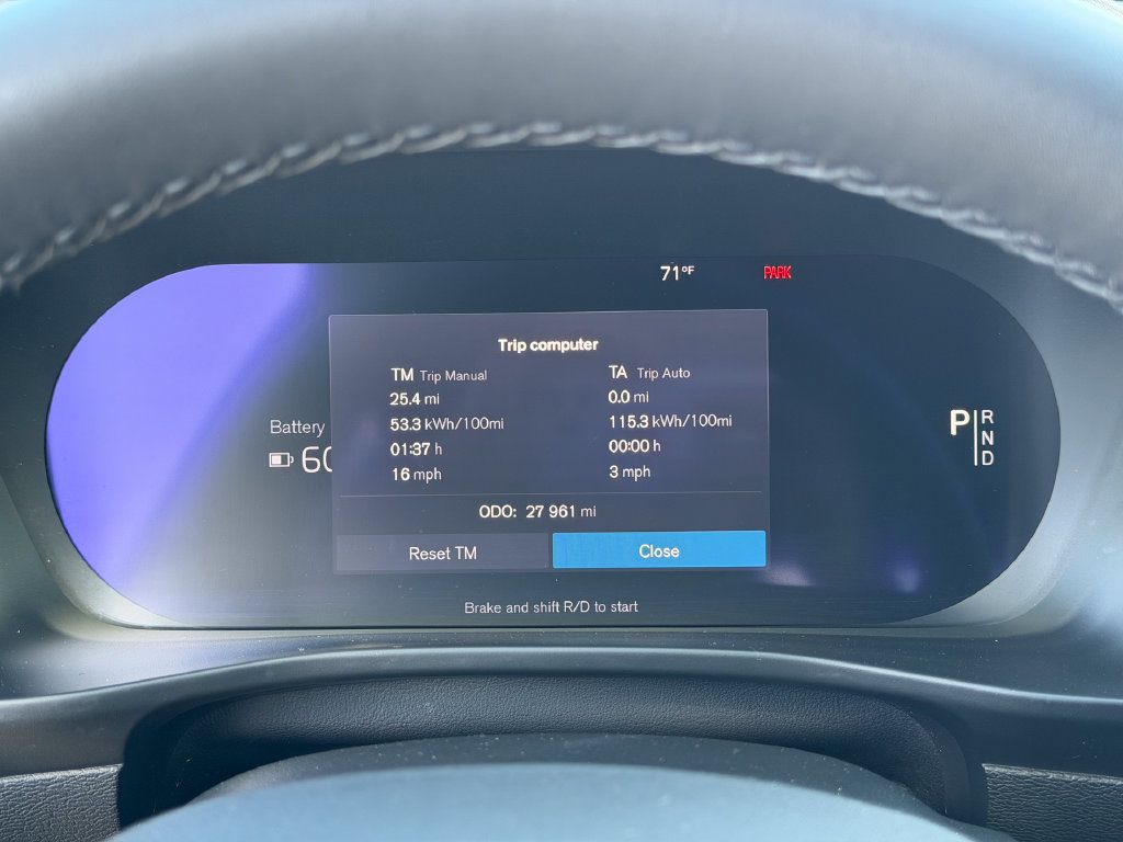 Certified 2023 Volvo XC40 Recharge Plus AWD/4WD image 11