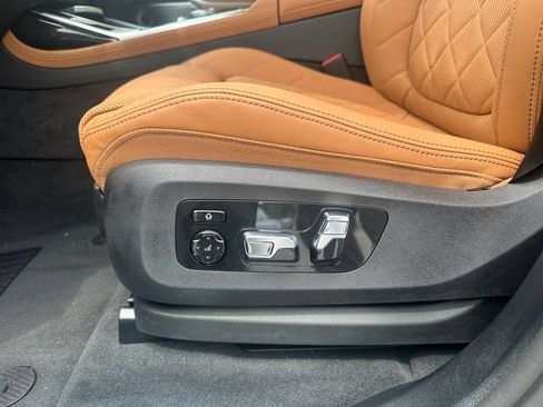 New 2027 BMW X7 xDrive40i w/ M Sport Package AWD/4WD image 25
