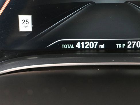 Used 2016 BMW 750i xDrive image 39