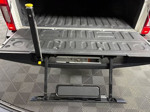 Certified 2021 Ford F250 Lariat AWD/4WD image 31