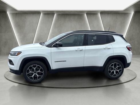 Used 2026 Jeep Compass Limited AWD/4WD image 4
