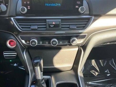 Used 2018 Honda Accord Sport image 18
