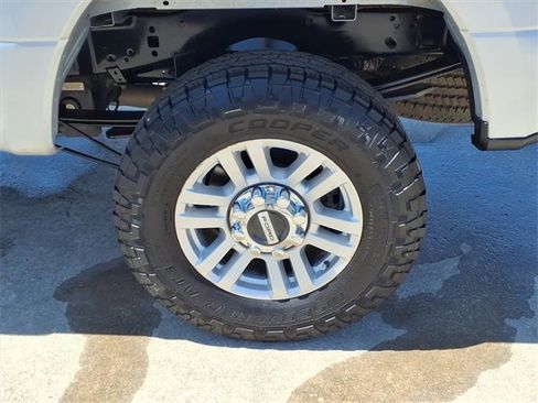 Used 2018 Ford F250 XLT image 17
