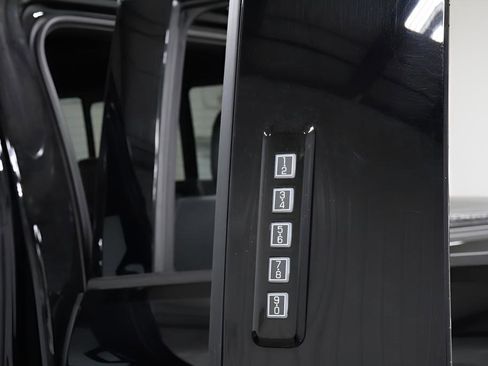 Used 2025 Ford F150 Lightning Lariat AWD/4WD image 45