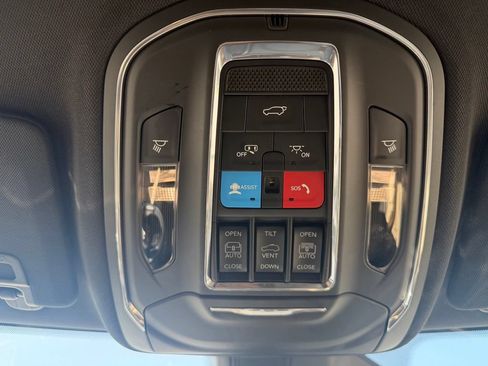 Certified 2023 Jeep Grand Cherokee 4WD 4xe image 32