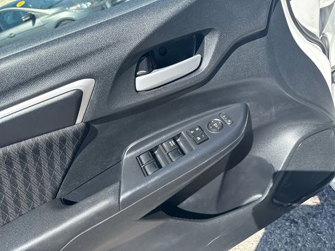 Used 2018 Honda Fit EX image 12