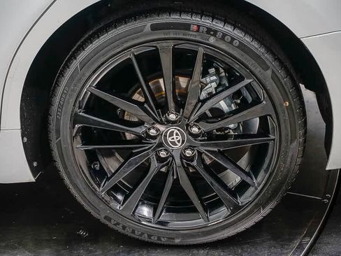 Used 2023 Toyota Camry XSE image 10