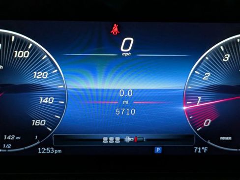 Used 2025 Mercedes-Benz GLB 250 image 14