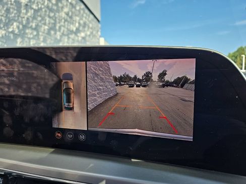 Certified 2023 Cadillac Lyriq AWD image 29
