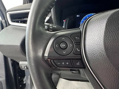 Used 2025 Toyota Corolla SE w/ SE Premium Package FWD image 23