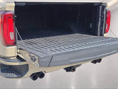 Certified 2022 GMC Sierra 1500 AT4 w/ AT4 Premium Package AWD/4WD image 18