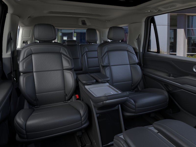 New 2026 Lincoln Navigator Reserve AWD/4WD image 11
