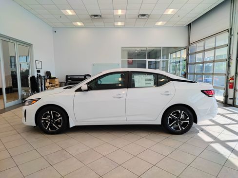 New 2025 Nissan Sentra SV w/ All-Weather Package FWD image 6