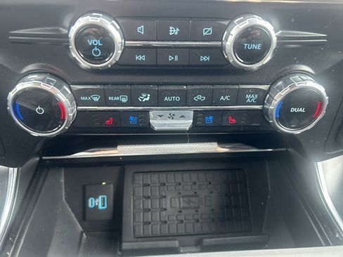 Used 2023 Ford F150 Raptor w/ Raptor Carbon Fiber Package image 27