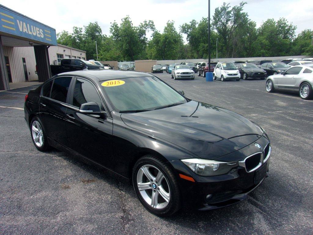 Used 2015 BMW 320i Sedan RWD image 3