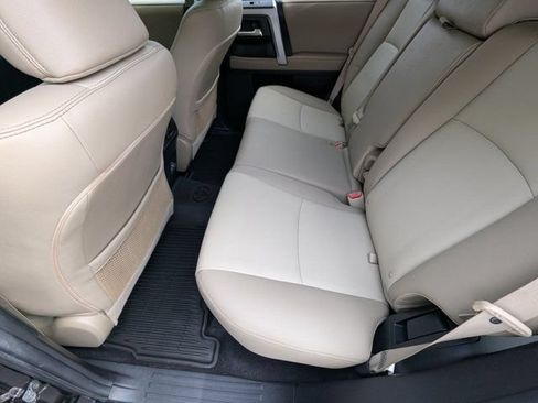Used 2022 Toyota 4Runner SR5 Premium w/ Moonroof Package AWD/4WD image 17
