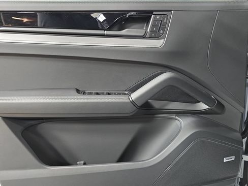 New 2026 Porsche Cayenne AWD/4WD image 22
