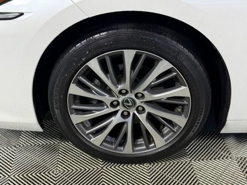 Used 2021 Lexus ES 350 w/ Premium Package FWD image 10