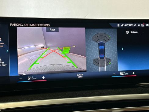 Used 2023 BMW 330i Sedan w/ M Sport Package image 22