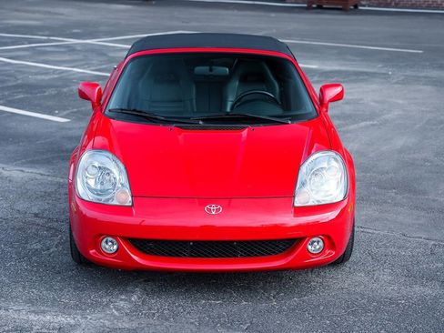Used 2003 Toyota MR2 image 47