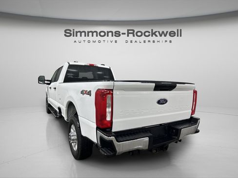 Used 2024 Ford F250 XLT image 6