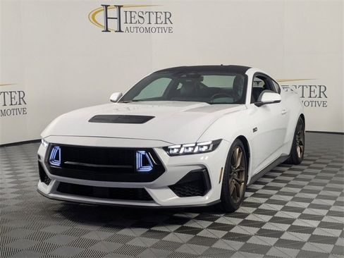 Used 2024 Ford Mustang GT Premium image 4