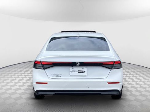 Used 2023 Honda Accord EX image 7