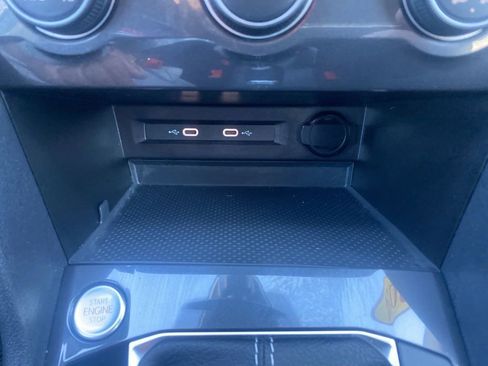 Used 2024 Volkswagen Tiguan S image 28