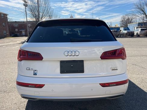 Used 2018 Audi Q5 2.0T Premium Plus w/ Premium Plus Package image 4