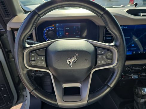 Used 2022 Ford Bronco Wildtrak image 30