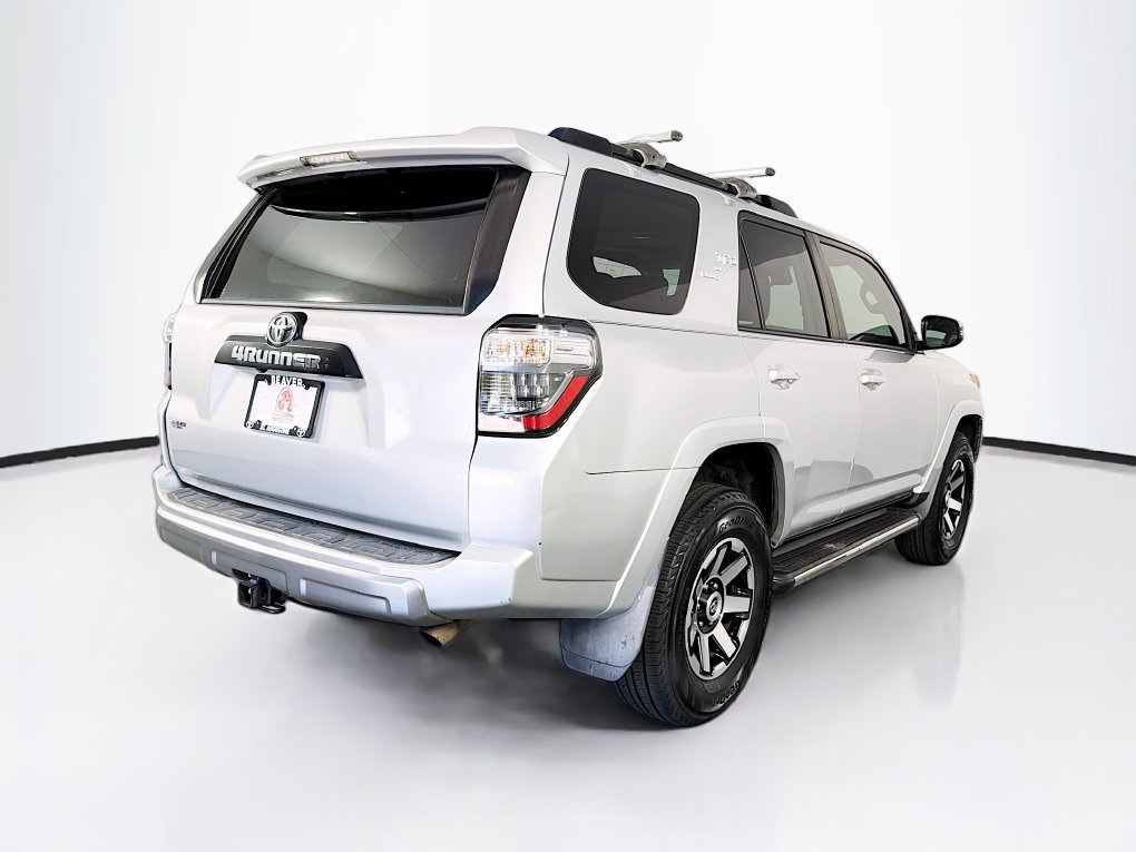 Used 2021 Toyota 4Runner TRD Off-Road Premium w/ Moonroof Package AWD/4WD image 10