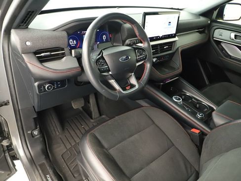Used 2025 Ford Explorer ST AWD/4WD image 15