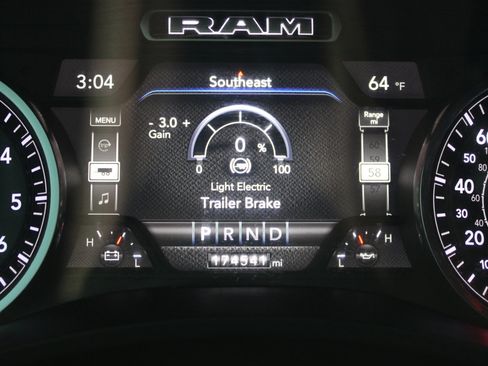 Used 2019 RAM 2500 Laramie w/ Night Edition image 24