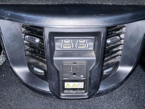 Used 2024 RAM 2500 Laramie w/ Safety Group AWD/4WD image 26