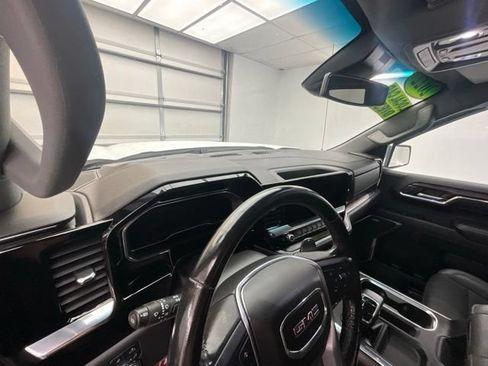 Used 2022 GMC Sierra 1500 SLT w/ SLT Convenience Package AWD/4WD image 15