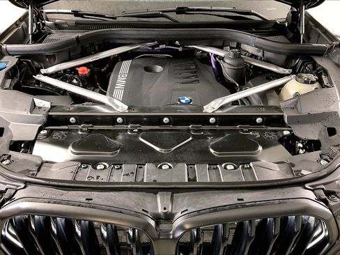 Certified 2024 BMW X6 xDrive40i w/ Premium Package image 28