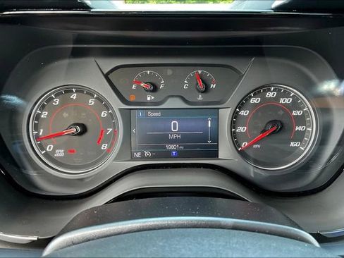 Used 2021 Chevrolet Camaro LT image 10