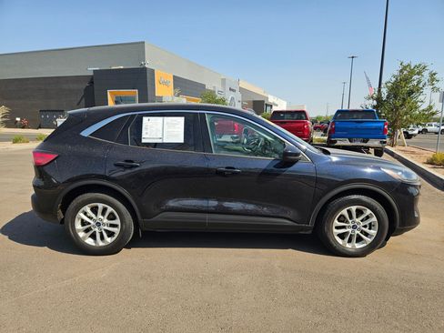 Used 2021 Ford Escape SE FWD image 6