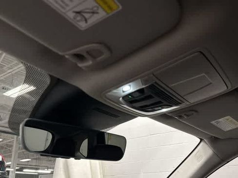 Used 2025 Acura MDX w/ Technology Package FWD image 21