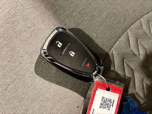 Used 2023 Chevrolet Equinox LS image 11