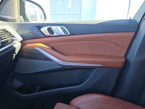 Used 2024 BMW X5 M60i w/ Executive Package image 25