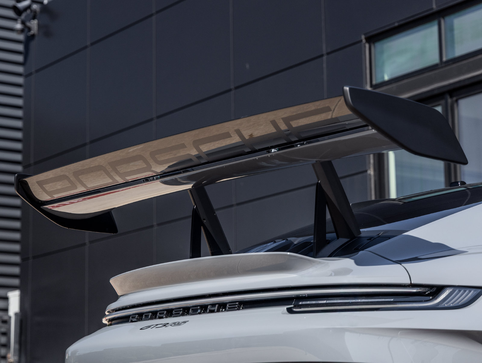 Certified 2025 Porsche 911 GT3 RS RWD image 14