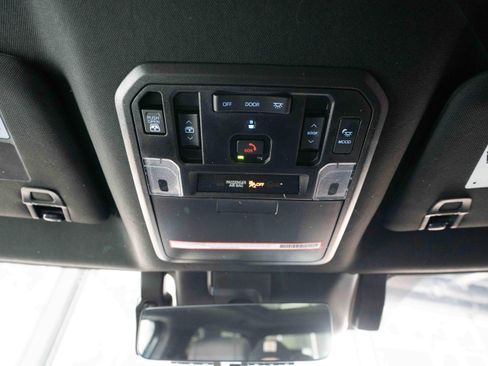 Used 2024 Toyota Tundra Platinum image 18