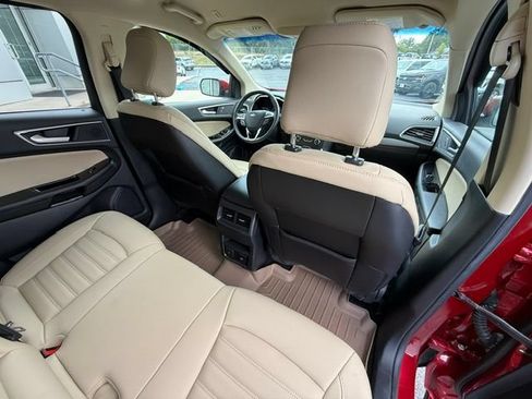 Used 2020 Ford Edge SEL w/ Convenience Package FWD image 7