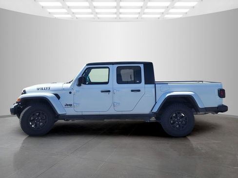 Used 2022 Jeep Gladiator Sport AWD/4WD image 7